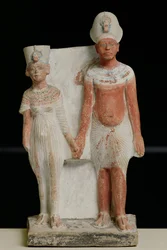Statuette van Amenophis IV (Akhenaten) en Nefertiti, uit Tell el-Amarna, Amarna Periode, Nieuwe Koninkrijk, 1353-1337 v.Chr.